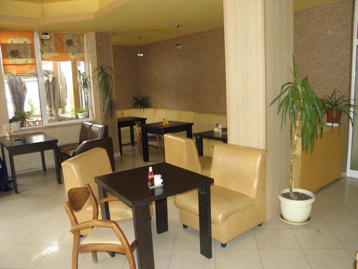 Hotel Pilevski Yukarı Cuma Dış mekan fotoğraf