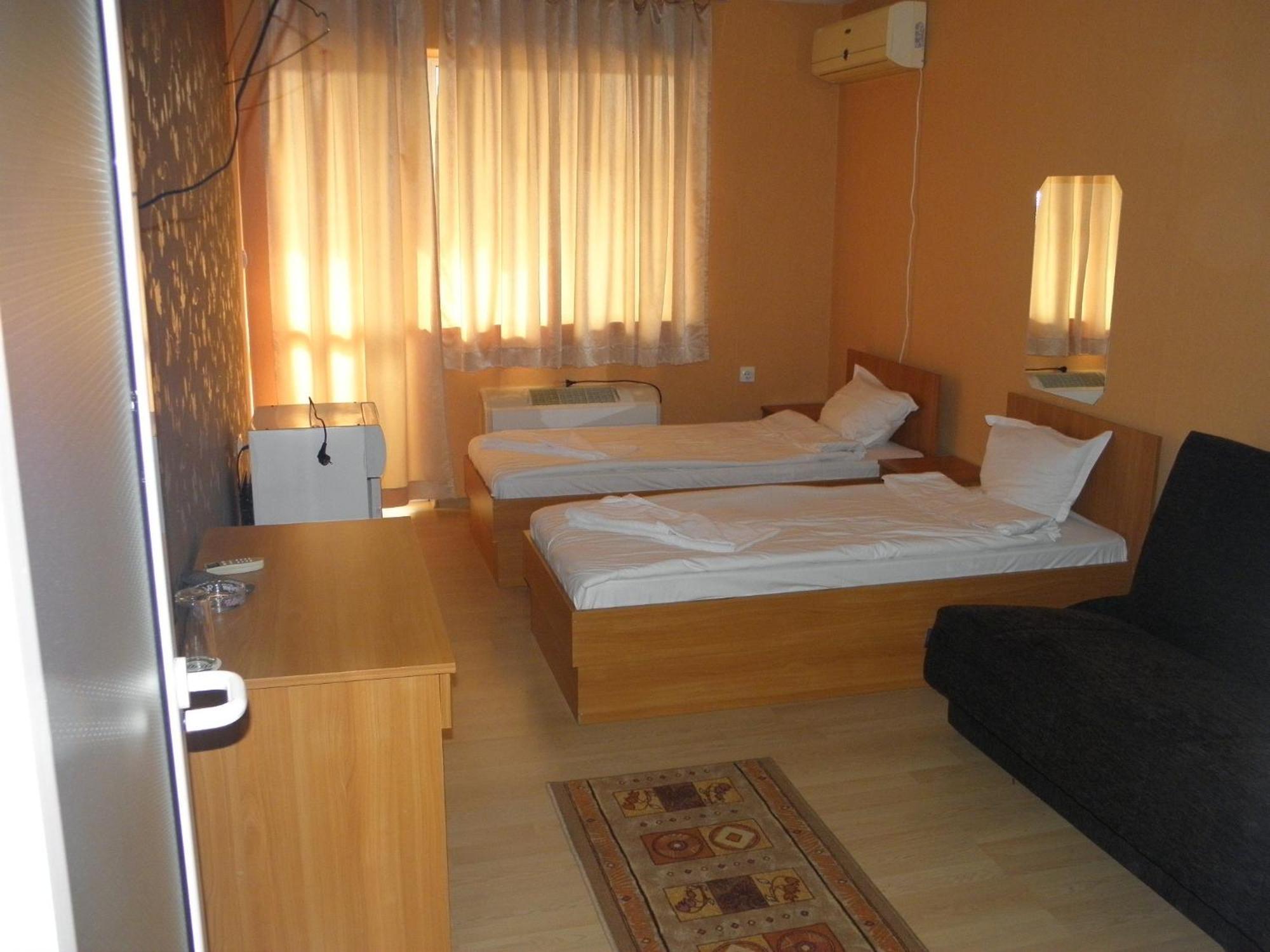Hotel Pilevski Yukarı Cuma Dış mekan fotoğraf